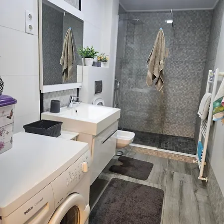 Apartment Mava